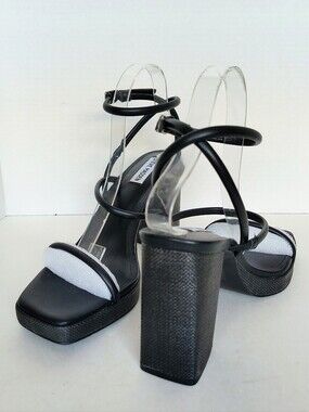 New w/Box Steve Madden Pennie Strappy Ankle Wrap Platform Block Heel  Sandals